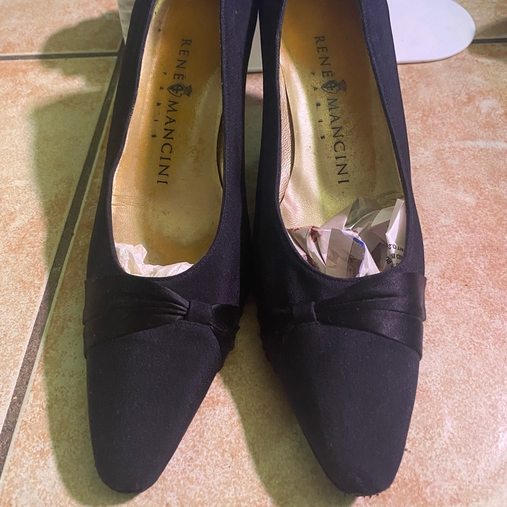 Rene Mancini Black Fabric (satin) Pumps
